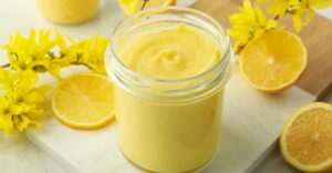 Concept-tasty-food-with-lemon-curd-close-up